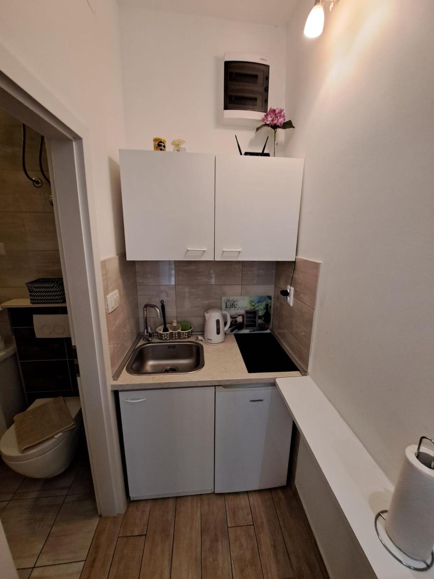 Studio Apartment Legcevic Kaštela Extérieur photo