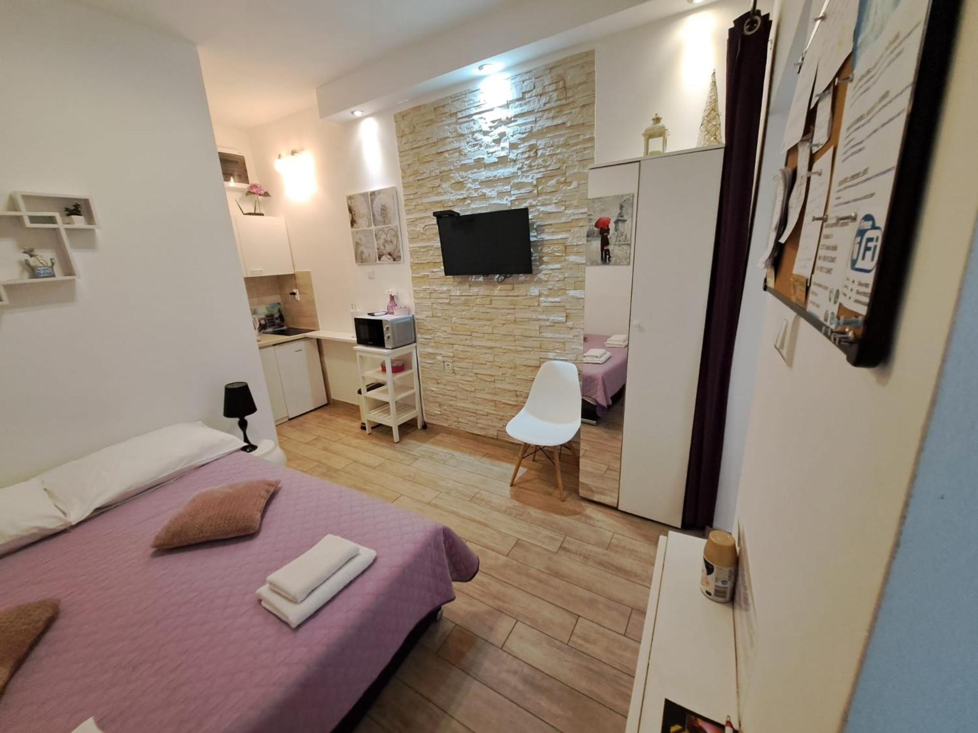 Studio Apartment Legcevic Kaštela Extérieur photo